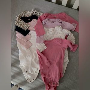 0-3 long sleeve onesie bundle